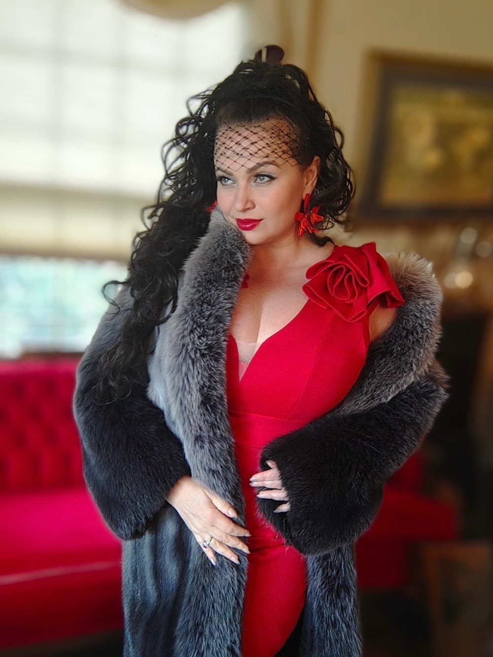 Luxurious Gray Genuine Mink & Fox Fur Ombré Coat Elegant Women’s Tuxedo Style
